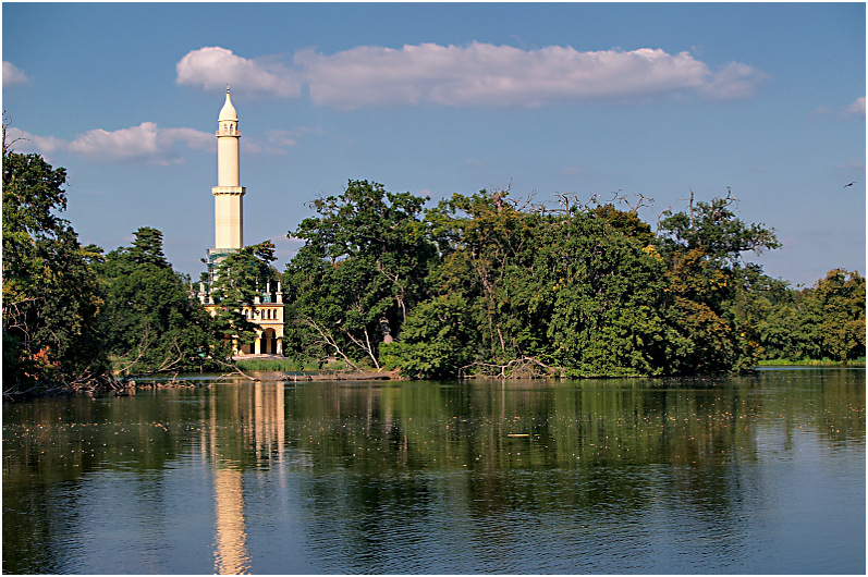 p8241229-minaret