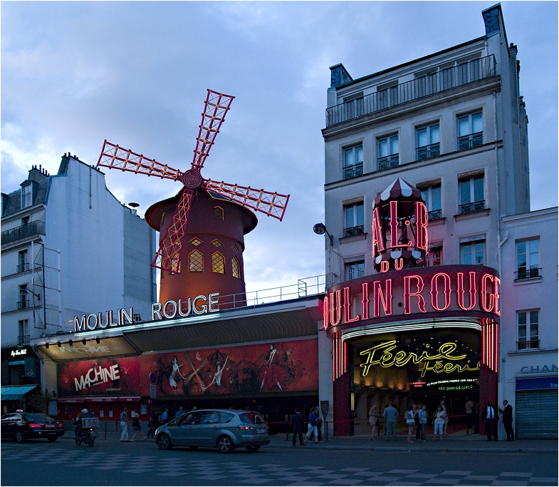 _8118340 Moulin Rouge